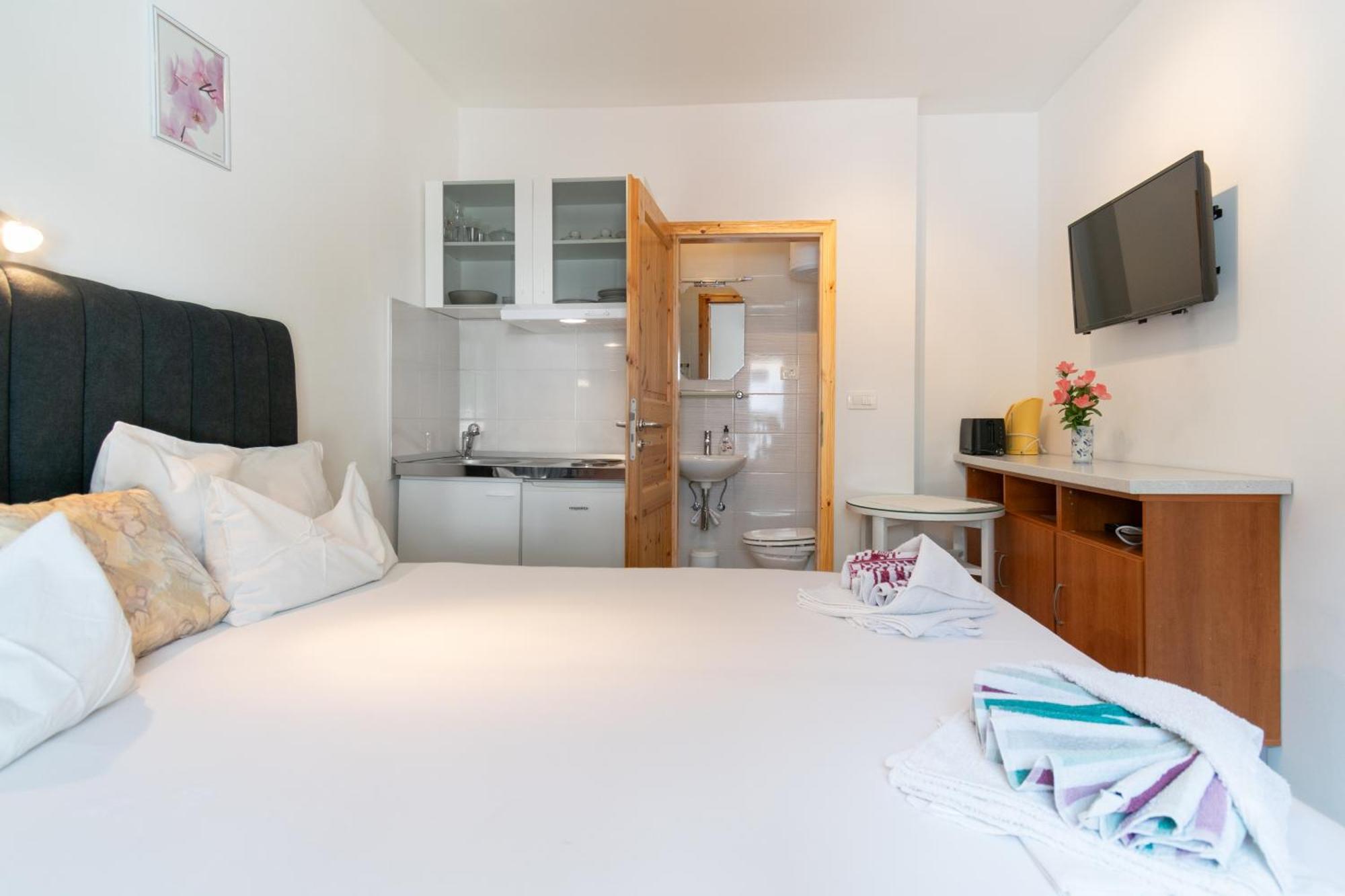 Apartment Kristina Dujmovic Baška Voda 部屋 写真